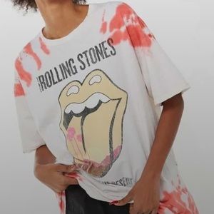 urban outfitters tie dye rolling stones oversized tee.